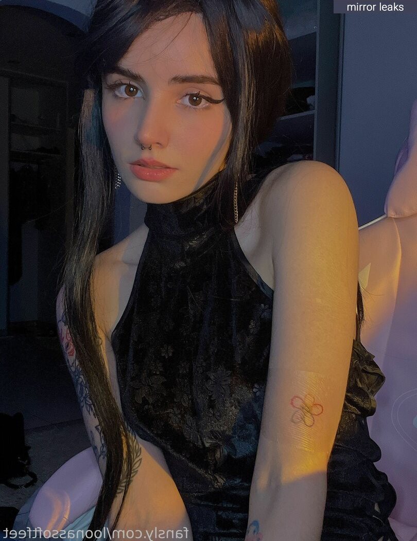 Loonassoftfeet naked слив онлифанс