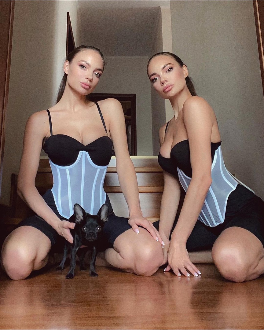DJ Twins слив горячих фото близняшек