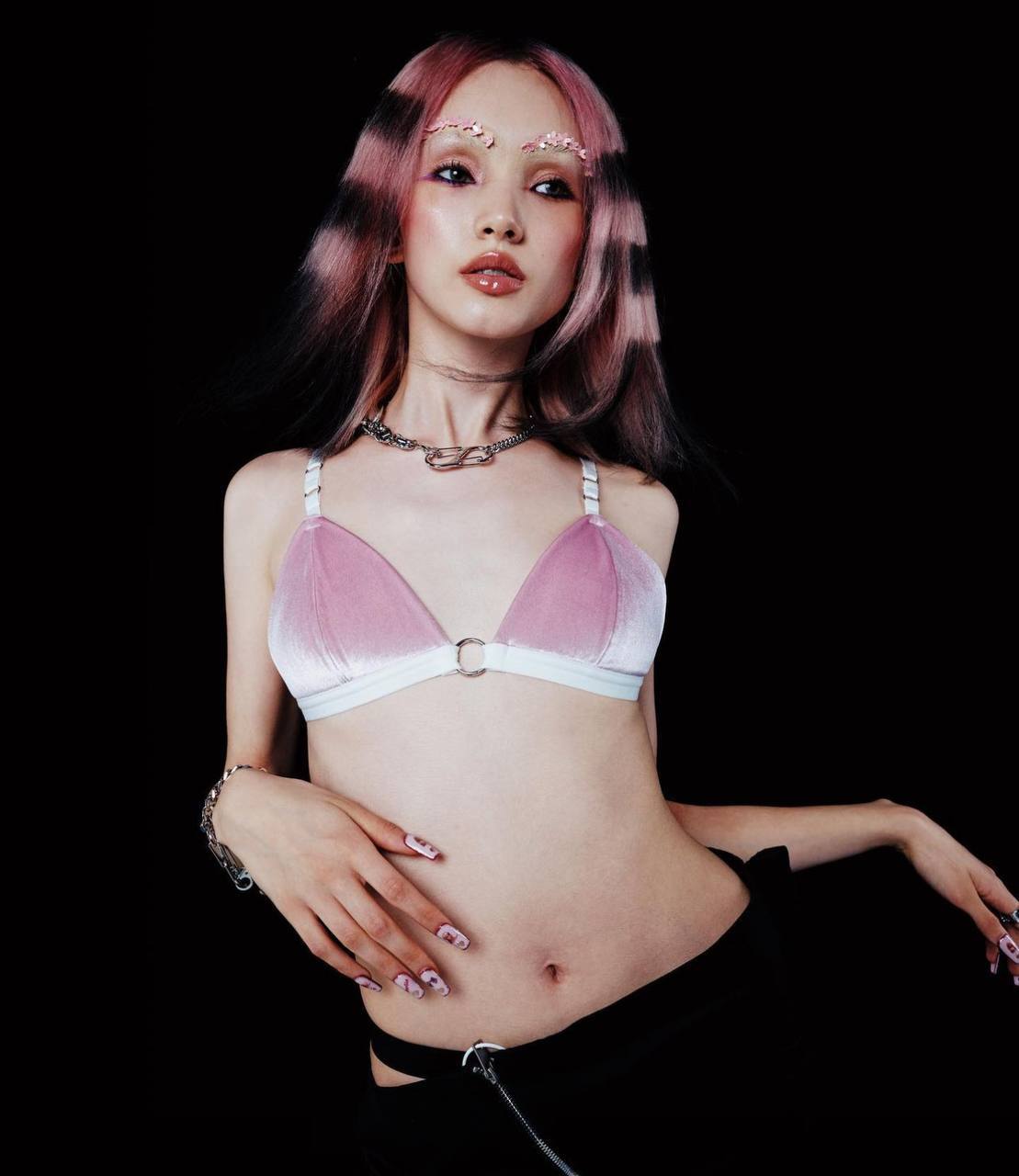 Карамбейби слив фоток тиктокерши Karrambaby