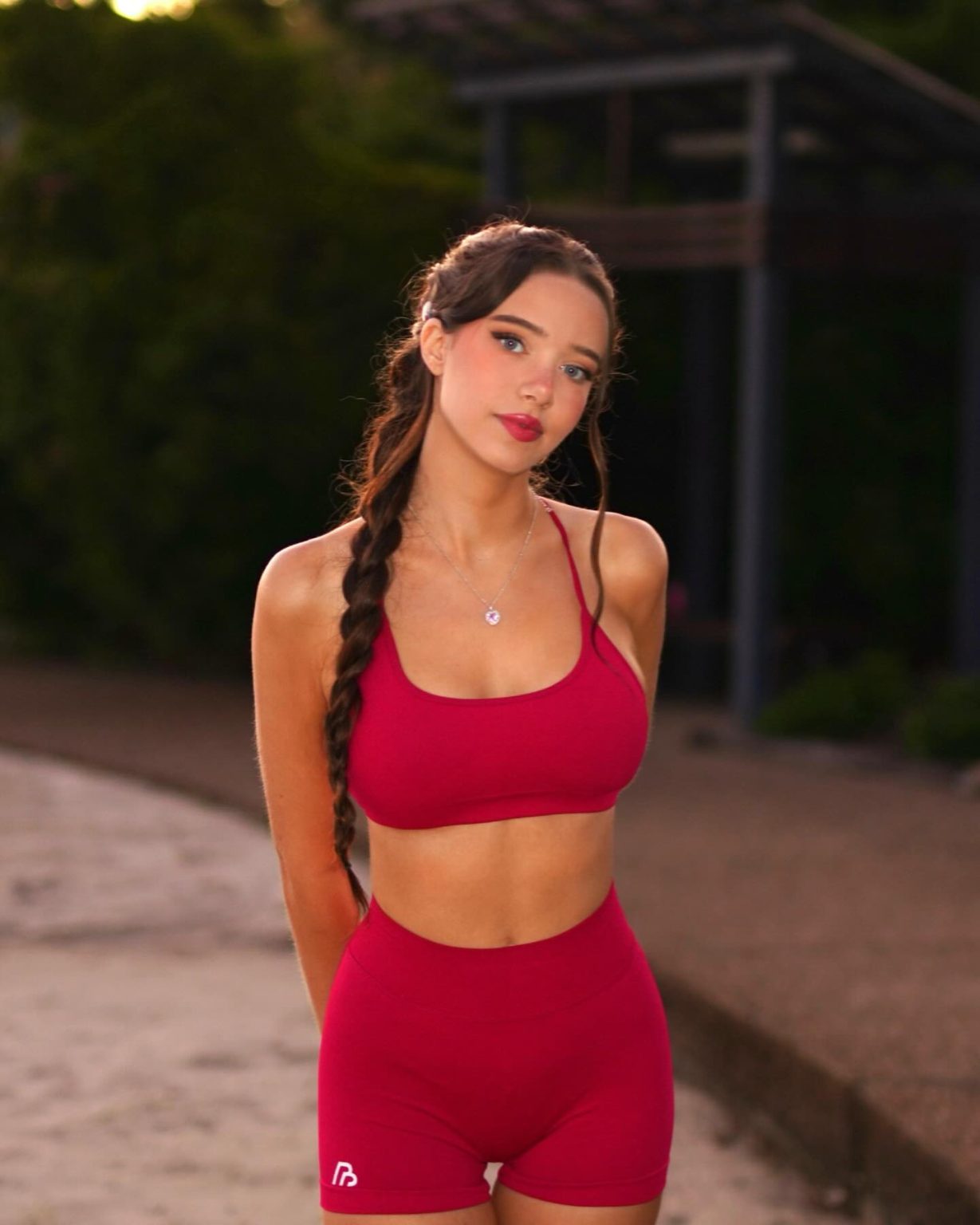 Lydia Violet секс сливы стримерши